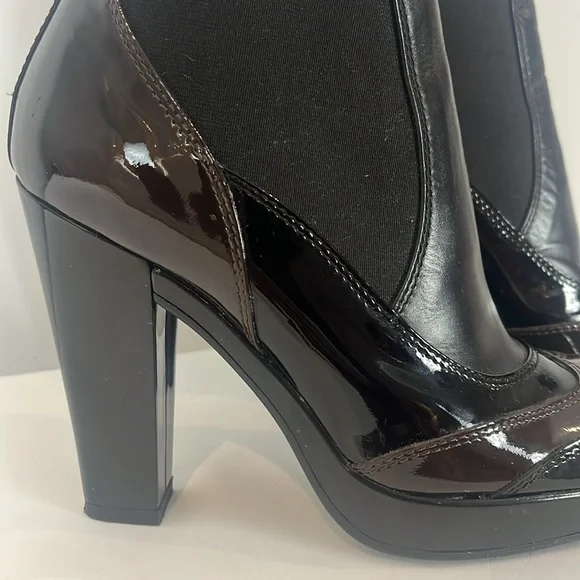 Hogan Patent Leather Heel Ankle Boots - Picture 4 of 17